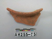 紅色夾砂陶口緣殘件藏品圖，第2張